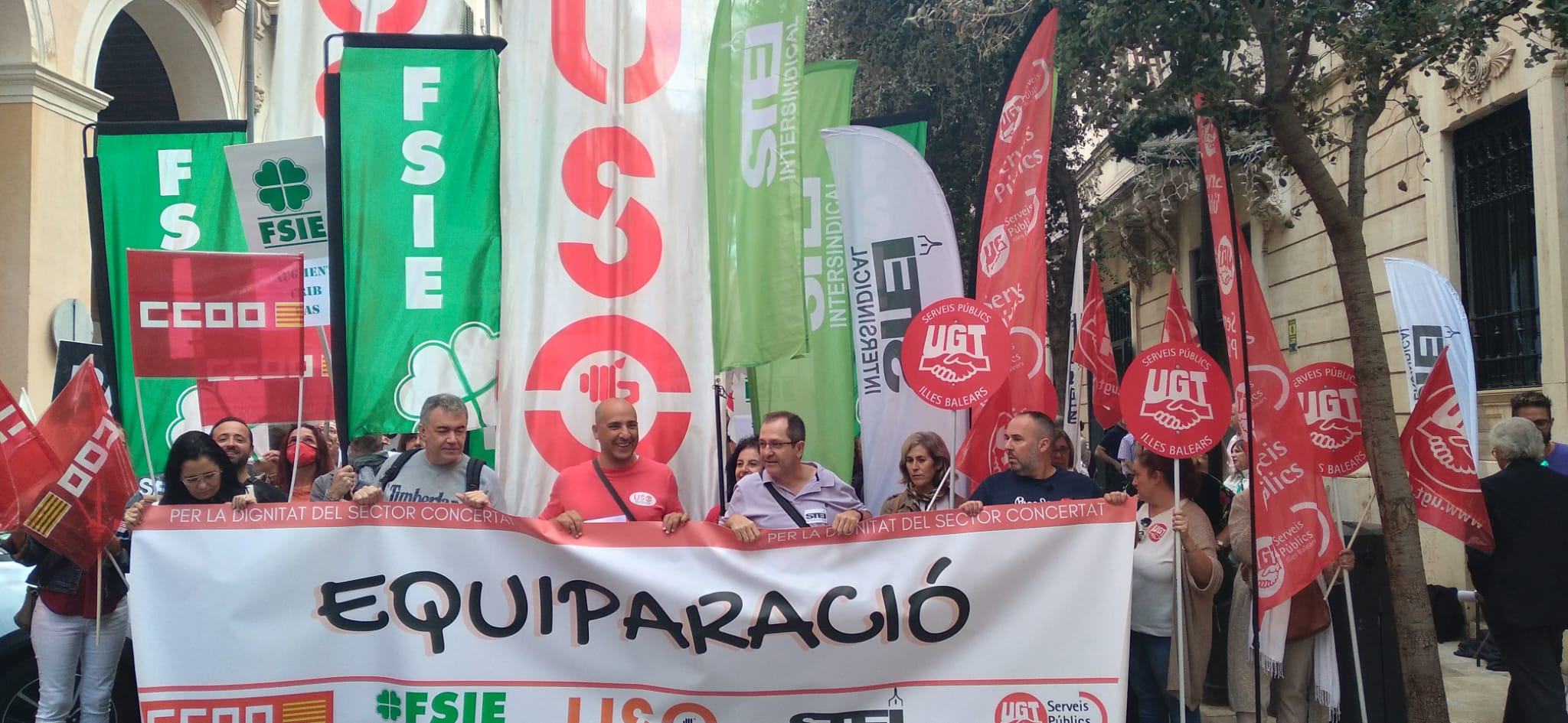 Parlament2 8N